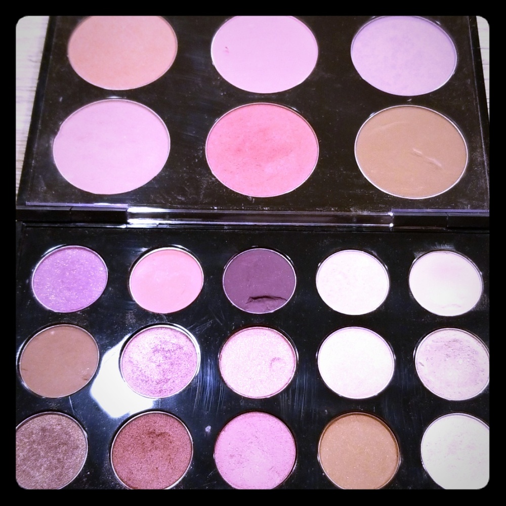 M.A.C COSMETICS EYE SHADOW / BLUSH